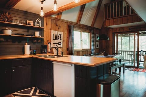 47cdf907-05f7-4ad3-805e-4cc8c3629875