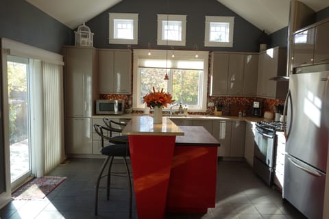 Vaulted ceiling kitchen