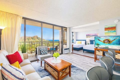 Beautiful ocean and Diamond Head views from this stunning condo