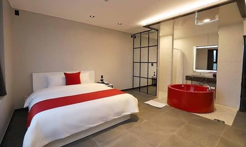 Standard Room | Individually decorated, individually furnished