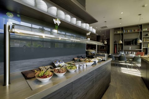 Daily buffet breakfast for a fee