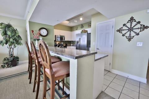 Breakfast Bar Seating.
