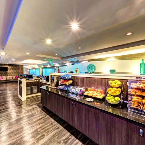 Daily buffet breakfast for a fee
