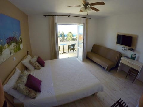 Double Room (2) | Free WiFi