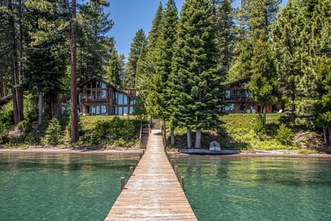 Cedar Hollow Exterior Pier House Right - Exterior Pier House Right