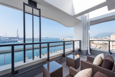 Suite Room, Smoking | Terrace/patio