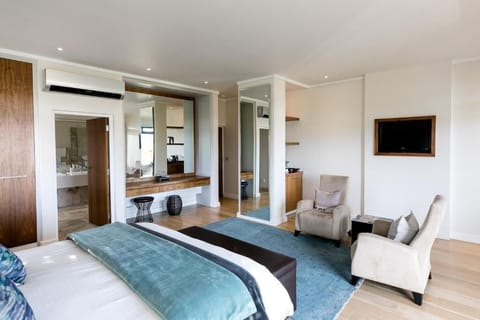 Premium bedding, minibar, in-room safe, individually decorated