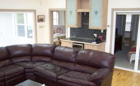 Custom Bar with Wine Chiller