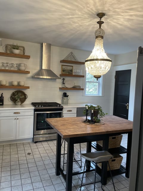 Newly updated and fully equipped kitchen.