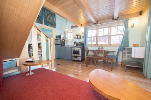 Enjoy Netflix, Amazon Prime, local channels and wifi.