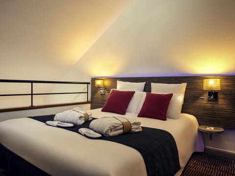 Privilege, Duplex, 1 Double Bed with Sofa bed, Balcony | Premium bedding, in-room safe, desk, blackout drapes