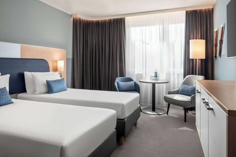 Comfort Twin Room | In-room safe, blackout drapes, soundproofing, free cribs/infant beds