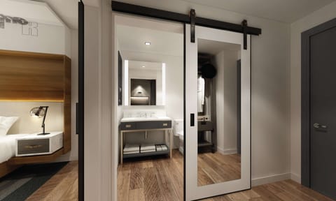 Premium bedding, in-room safe, desk, laptop workspace