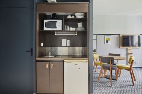 Private kitchenette