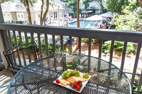 Condo, 3 Bedrooms | Terrace/patio