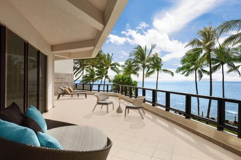 Tanjung Deluxe Seaview Suite (King) | Terrace/patio