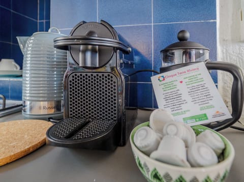 Apartment, 2 Bedrooms, Terrace | Coffee and/or coffee maker