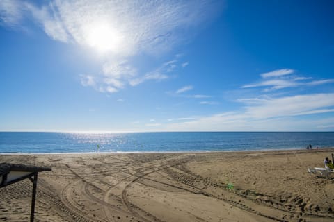 Enjoy the nearby beach of this apartment in Mijas Costa