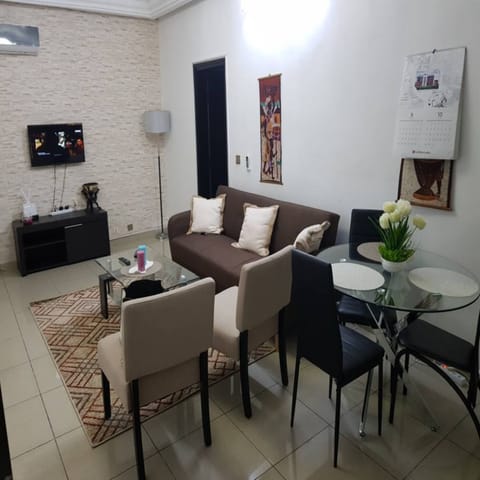 Apartment | Living area | Flat-screen TV