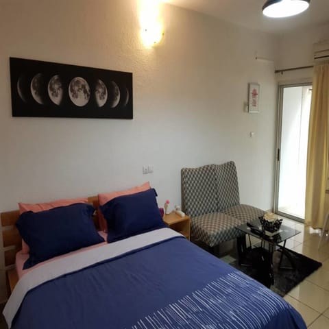 Apartment, 1 Bedroom | 1 bedroom, premium bedding, desk, iron/ironing board