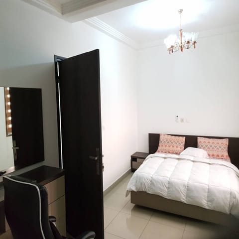 Apartment, 1 Bedroom | 1 bedroom, premium bedding, down comforters, desk