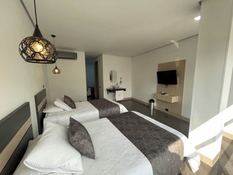 Standard Twin Room | In-room safe, desk, iron/ironing board, free WiFi