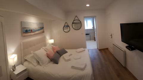 1 bedroom, premium bedding, individually decorated