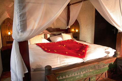 Comfort Double Room, 1 King Bed | In-room safe, individually decorated, individually furnished, free WiFi