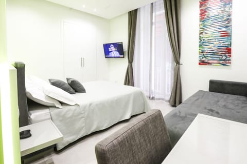 Junior Double Room, 1 Queen Bed with Sofa bed | Premium bedding, down comforters, in-room safe, desk