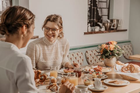 Daily buffet breakfast (EUR 25 per person)