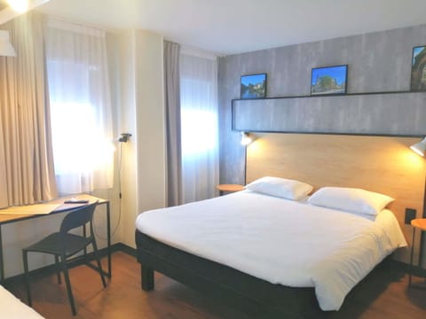 Standard Room, Multiple Beds | Premium bedding, in-room safe, individually decorated