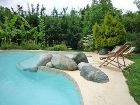 Seasonal outdoor pool, pool umbrellas, sun loungers