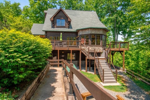 Side view of cabin