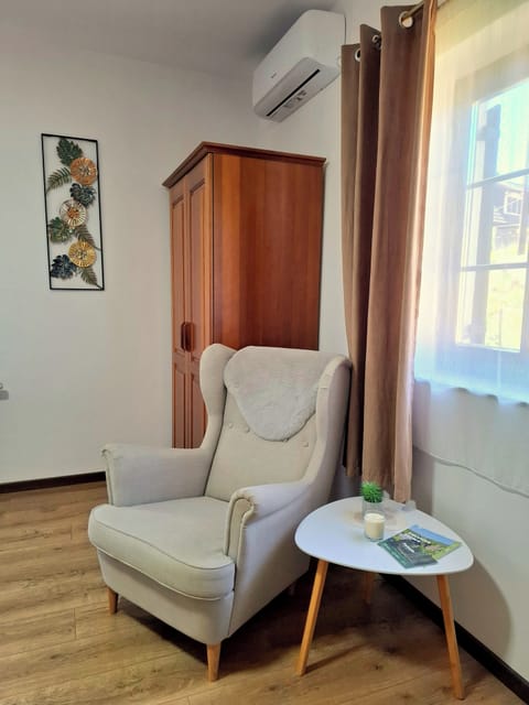 Premium bedding, memory foam beds, minibar, in-room safe