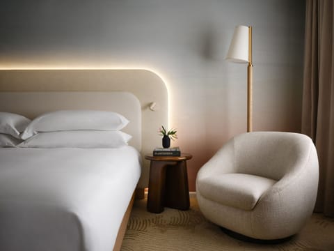 Frette Italian sheets, premium bedding, pillowtop beds, in-room safe