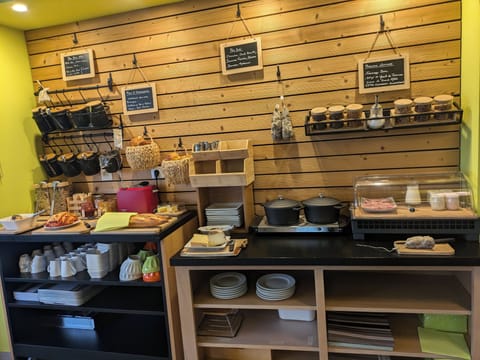 Daily buffet breakfast for a fee