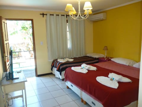 Standard Triple Room, 1 Bedroom, Private Bathroom | In-room safe, cribs/infant beds, free WiFi