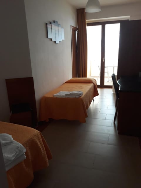 1 bedroom, desk, soundproofing, iron/ironing board