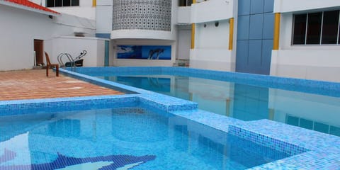 Indoor pool, outdoor pool