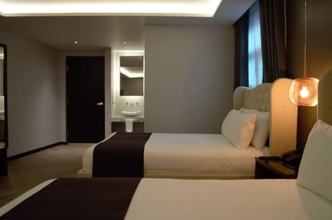 Deluxe Double Room, 2 Queen Beds | Premium bedding, pillowtop beds, in-room safe, individually decorated