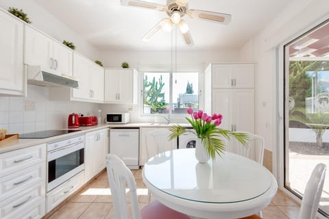 Villa Willow Mandali by Ezoria Villas (5199)