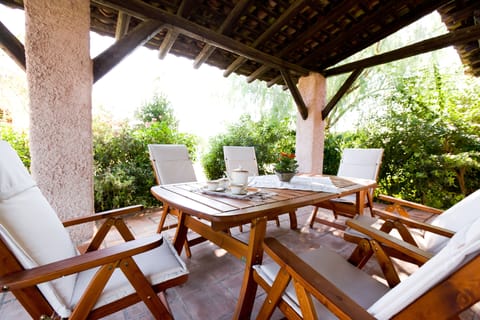 Superior Villa, 3 Bedrooms | Terrace/patio