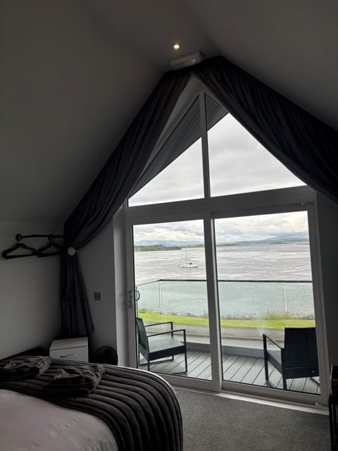 Luxury Double Room | Desk, blackout drapes, iron/ironing board, free WiFi