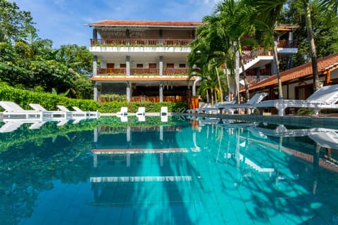 Outdoor pool, pool umbrellas, sun loungers