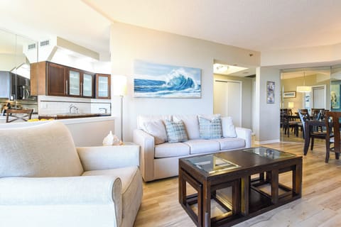 Surfside Resort 1010 - Living Area
