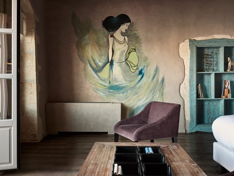 Minibar, in-room safe, soundproofing, iron/ironing board