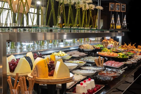 Daily buffet breakfast for a fee