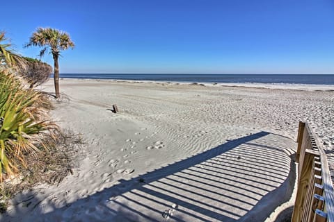 Hilton Head Island Vacation Rental Condo | 2BR | 2BA | Elevator Access