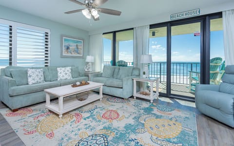 Phoenix I 1048, Orange Beach, Alabama, beach front, 3 bedroom condominium on the 4th floor