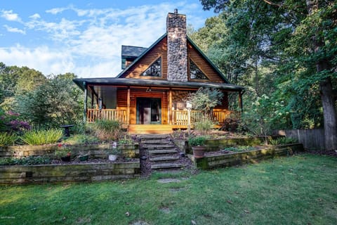 Side entrance and yard